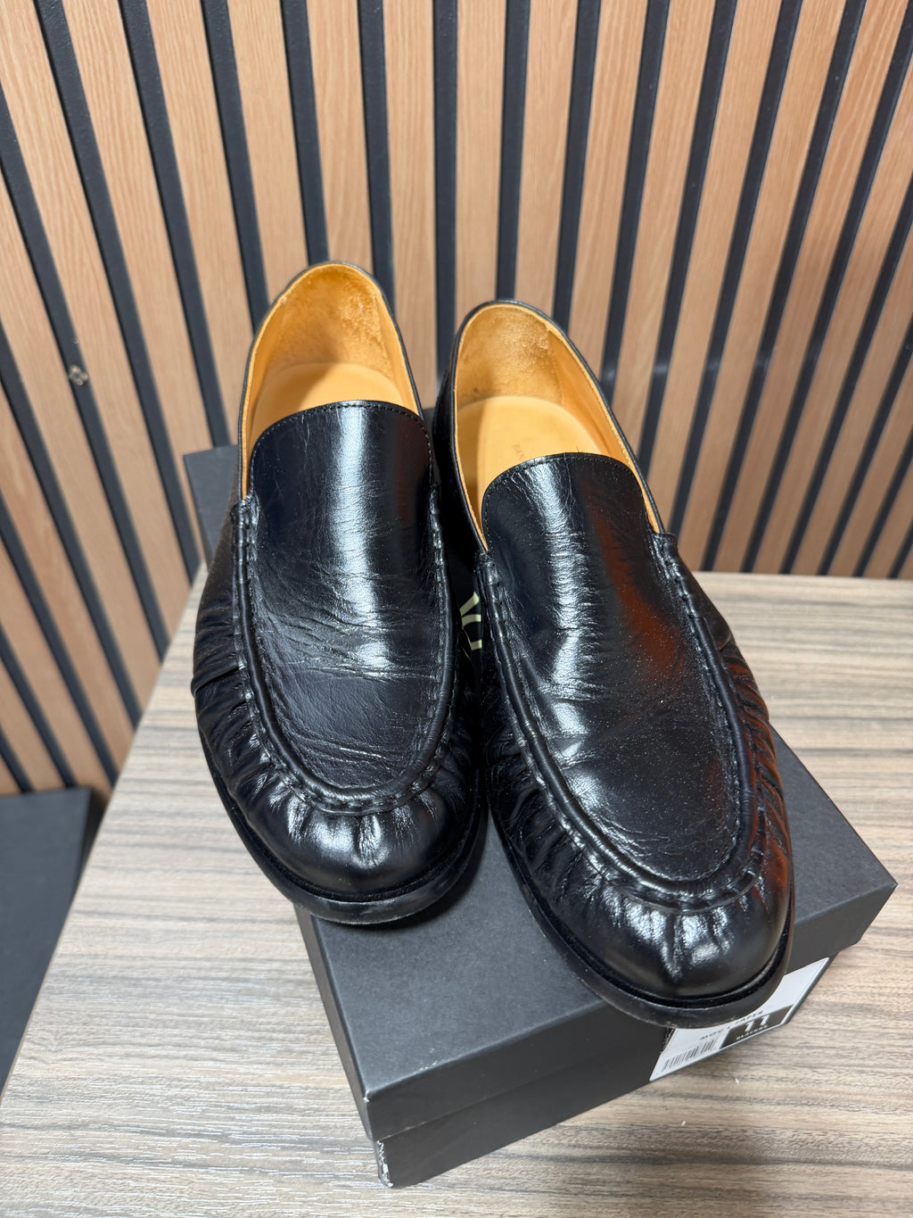 Banana Republic LEATHER MOC-TOE LOAFER Sz 11
