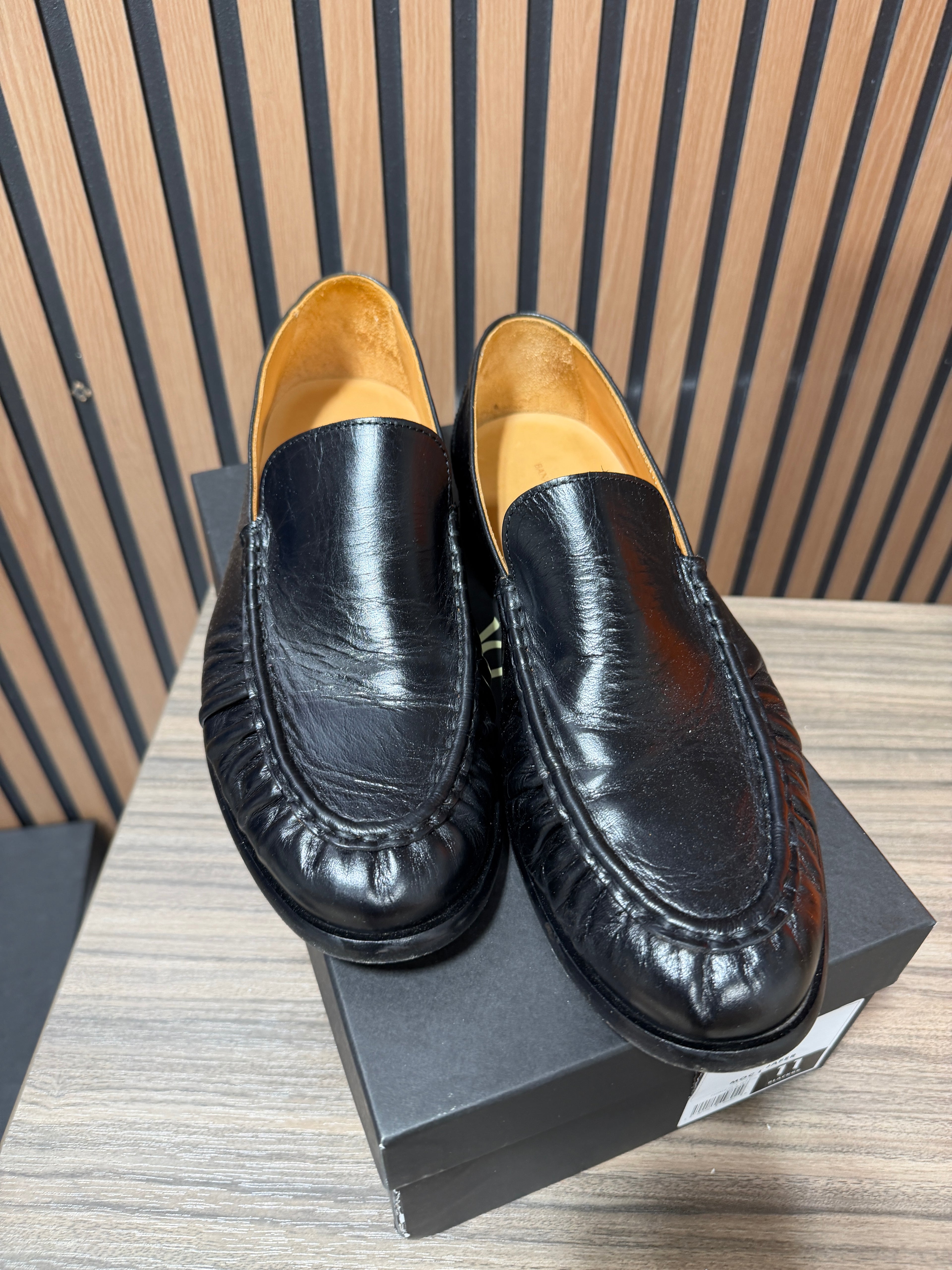 Banana Republic LEATHER MOC-TOE LOAFER Sz 11
