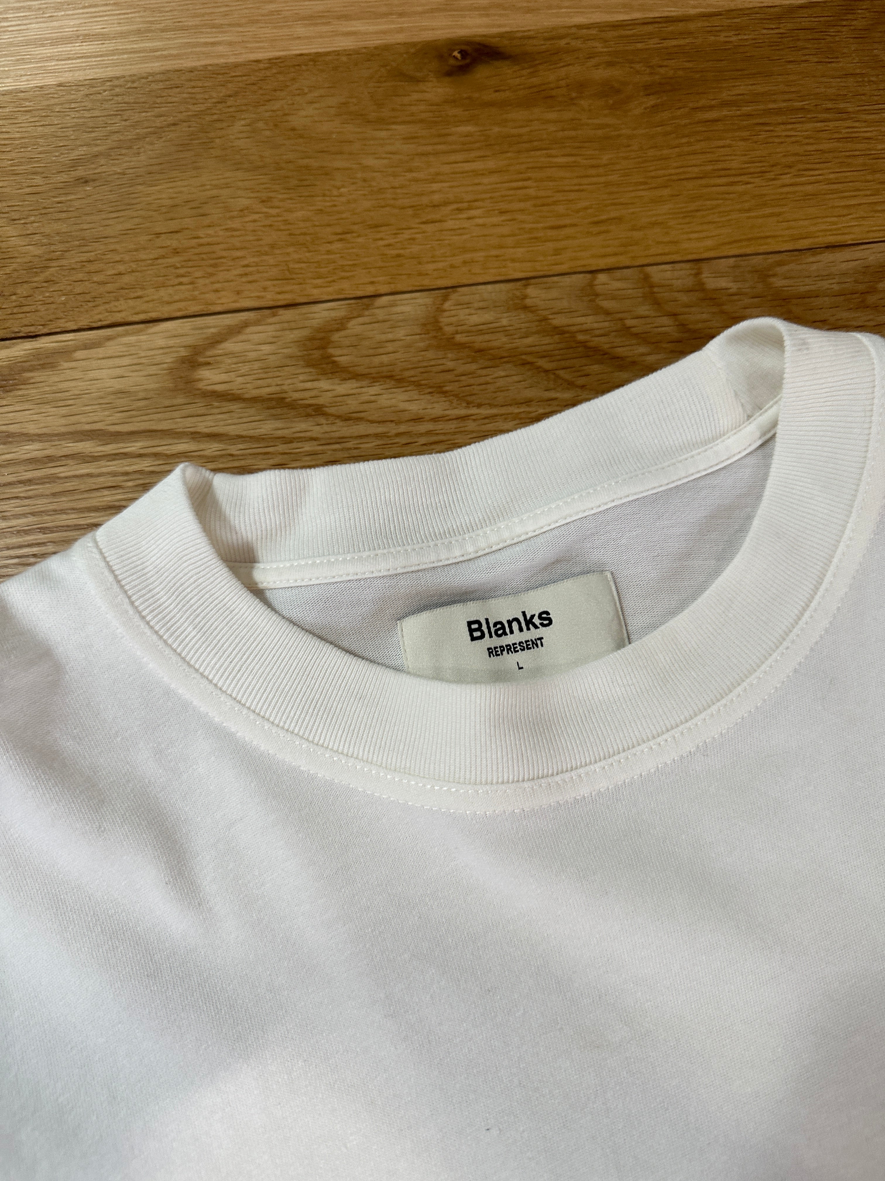 Represent Blanks T-shirt Sz L