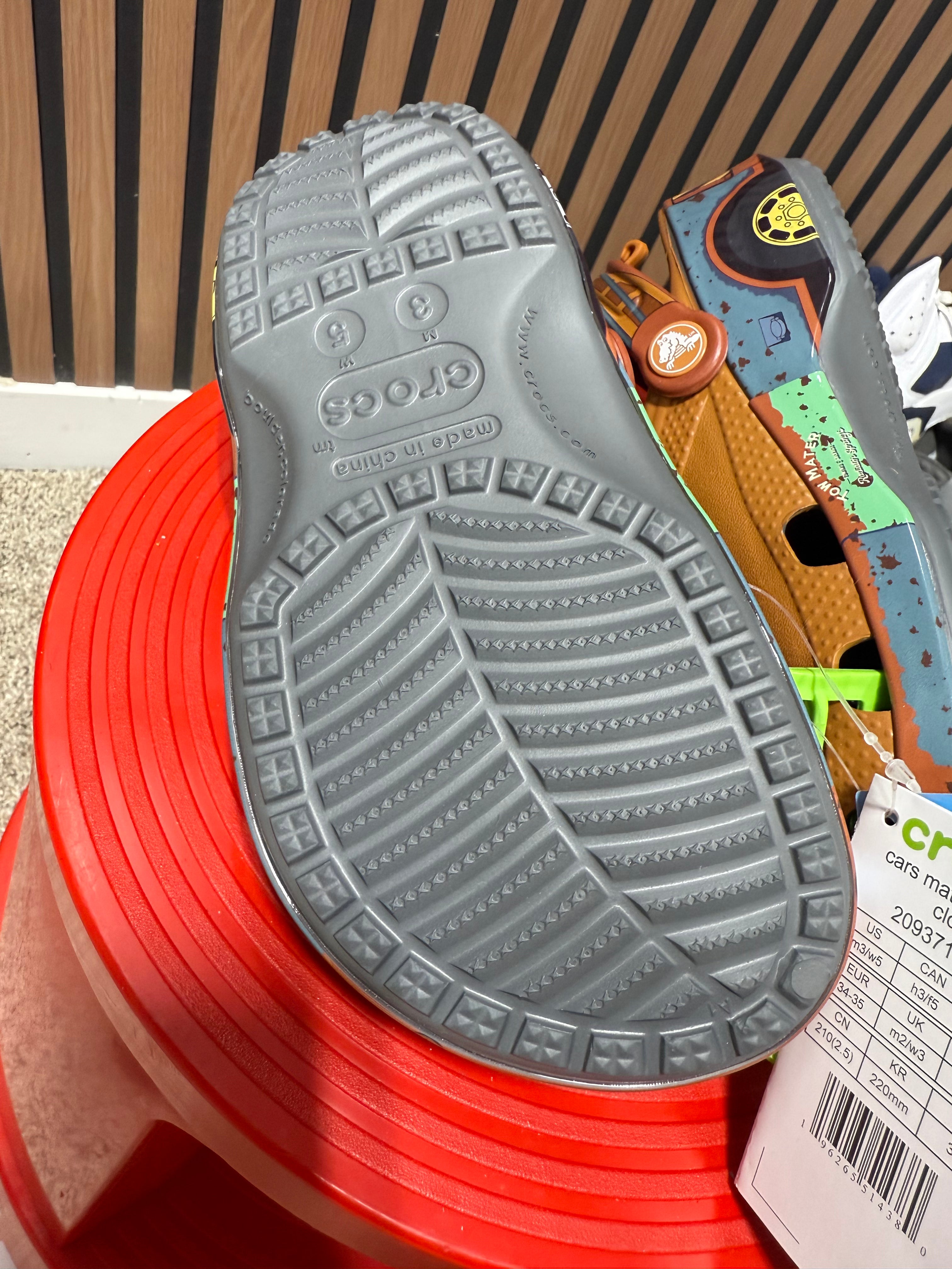 Cars Mater Crocs Sz 3