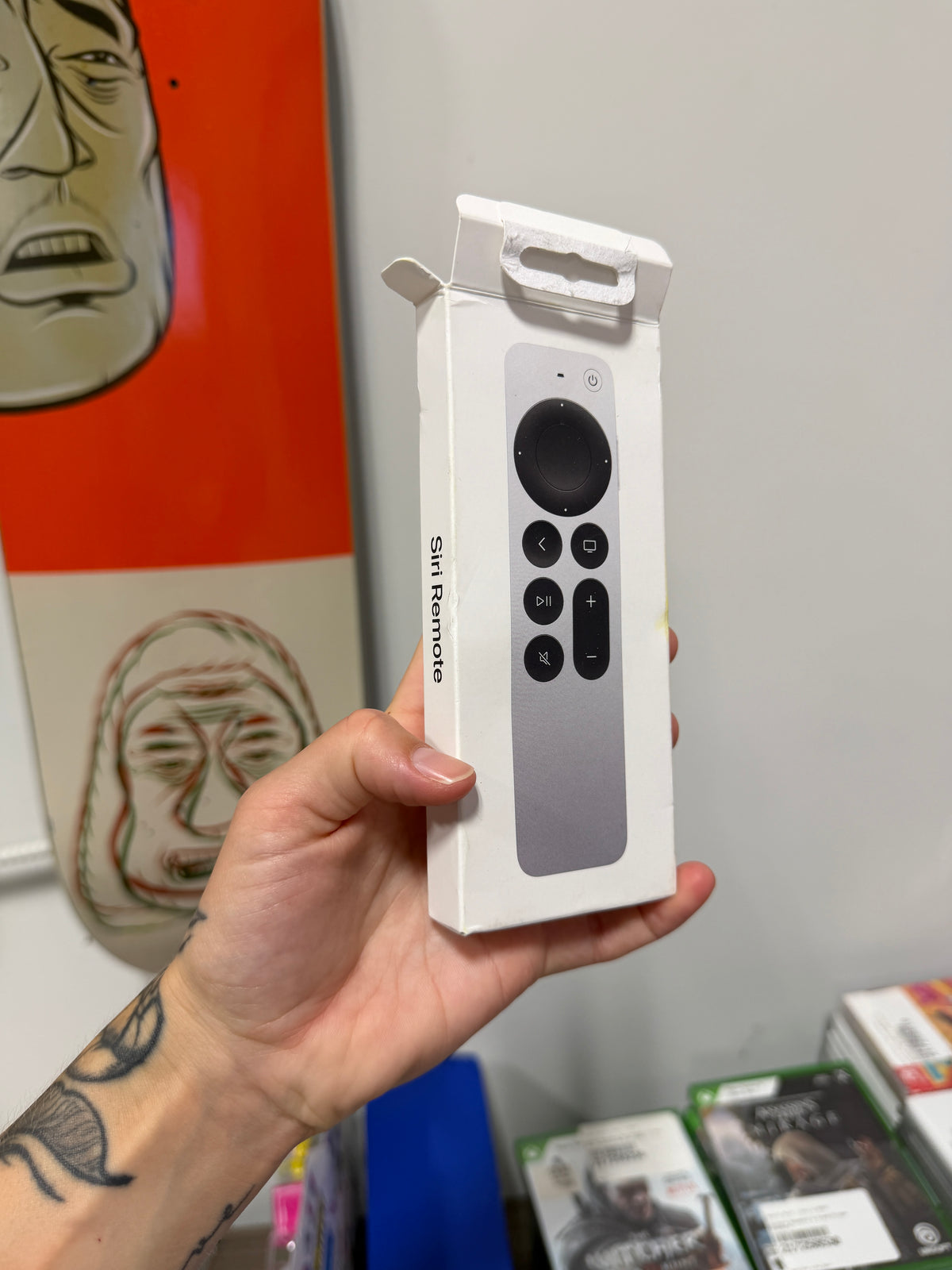 Apple Siri Remote (compatible with Apple TV 4K and Apple TV HD)