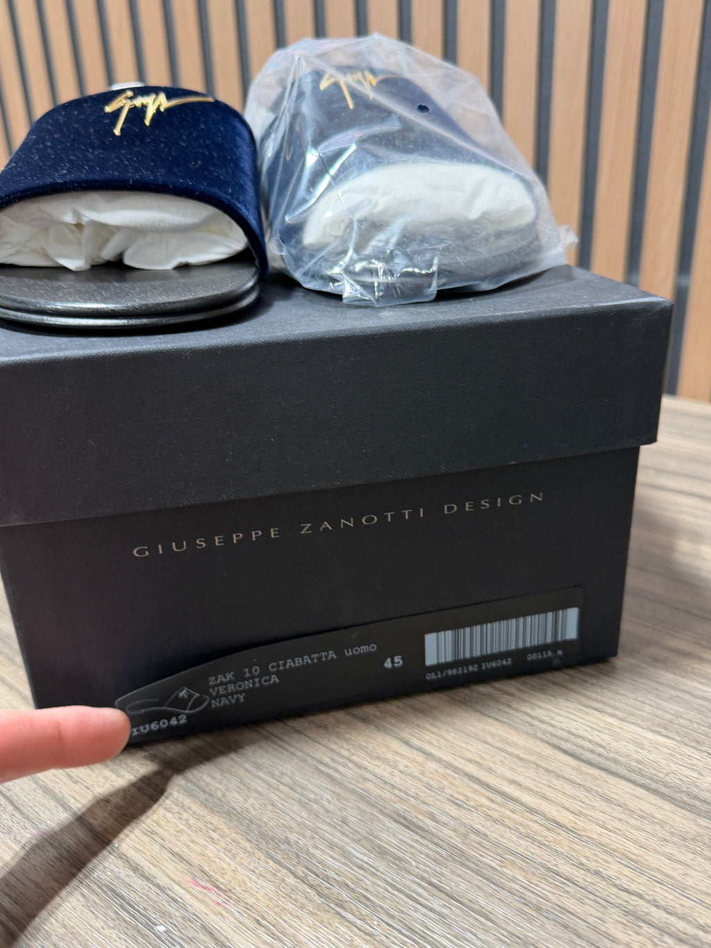 GIUSEPPE ZANOTTI SLIPPERS . MADE IN ITALY Sz 45