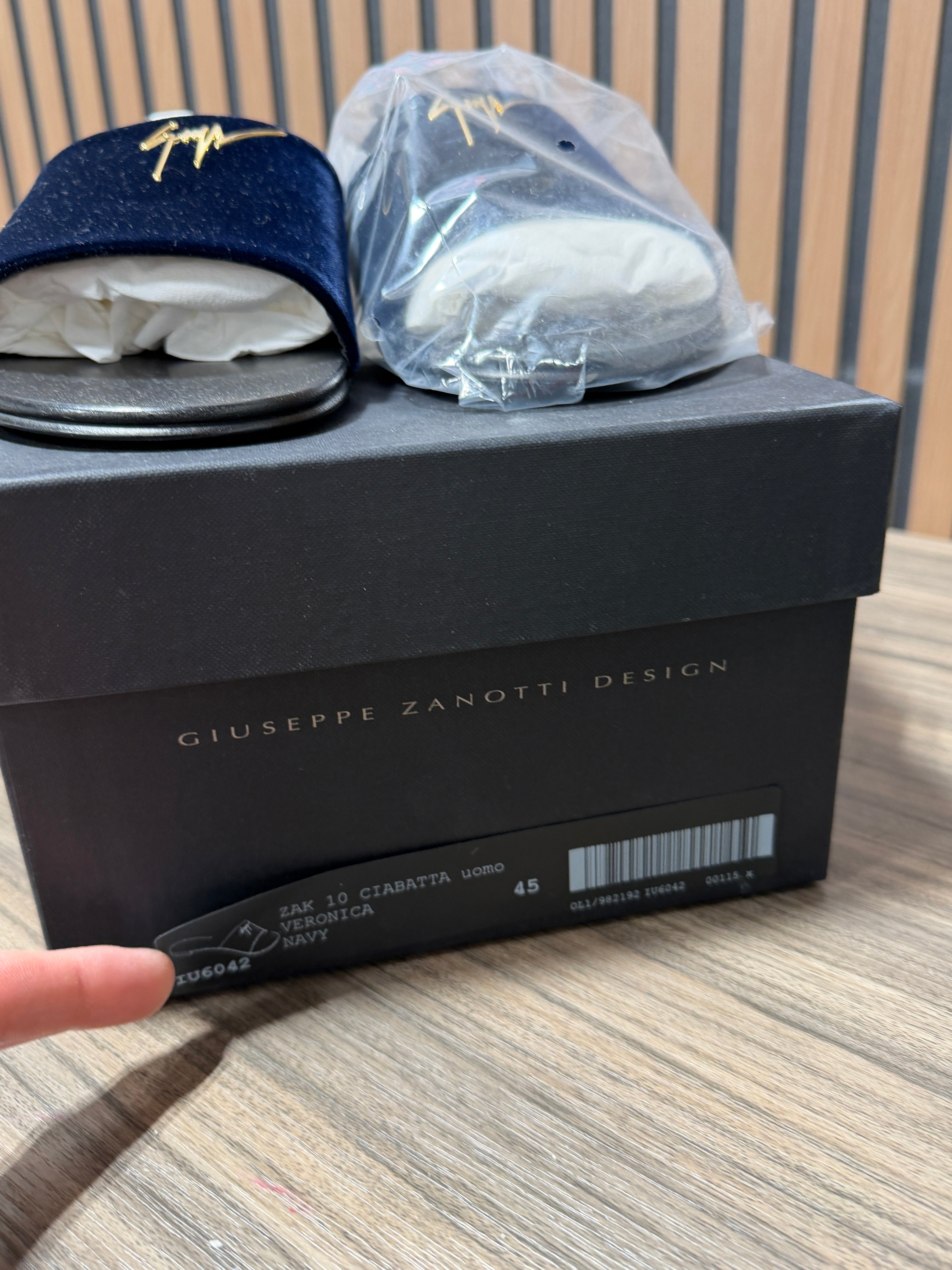 GIUSEPPE ZANOTTI SLIPPERS . MADE IN ITALY Sz 45