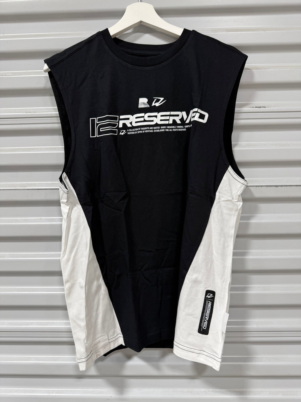 IIzzue graphic-print Cotton Vest | Black Sz M