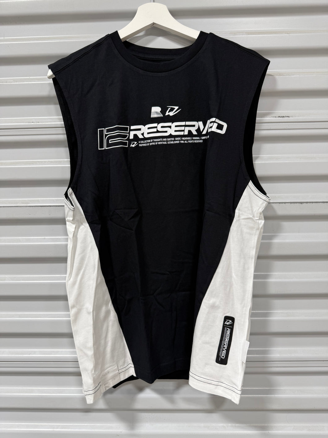 IIzzue graphic-print Cotton Vest | Black Sz M