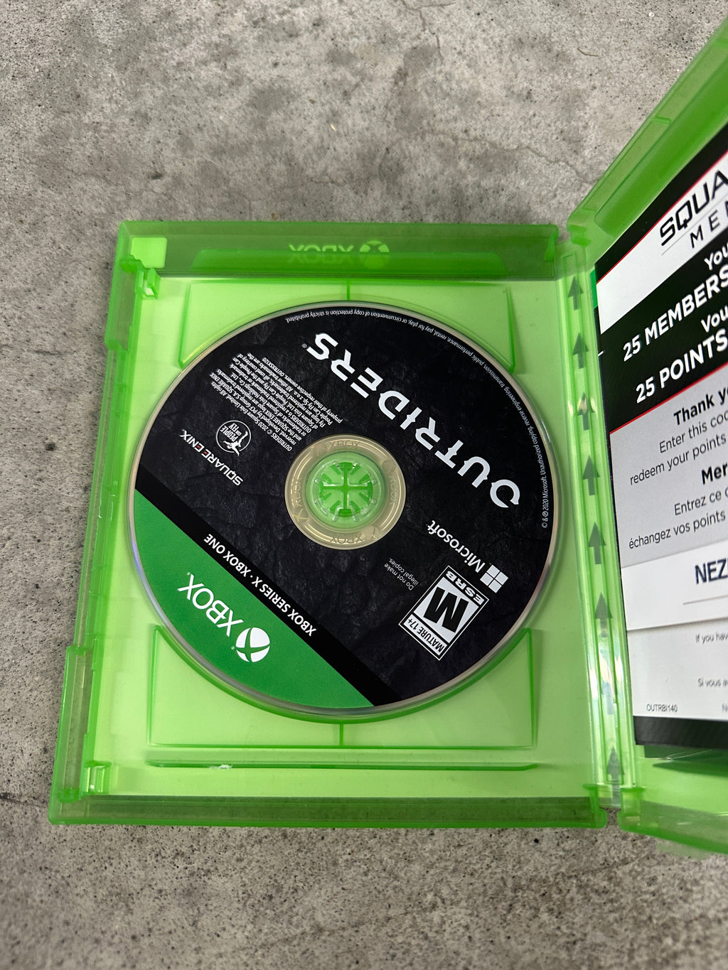 Outriders: Day One Edition (Microsoft Xbox Series X | Xbox One)