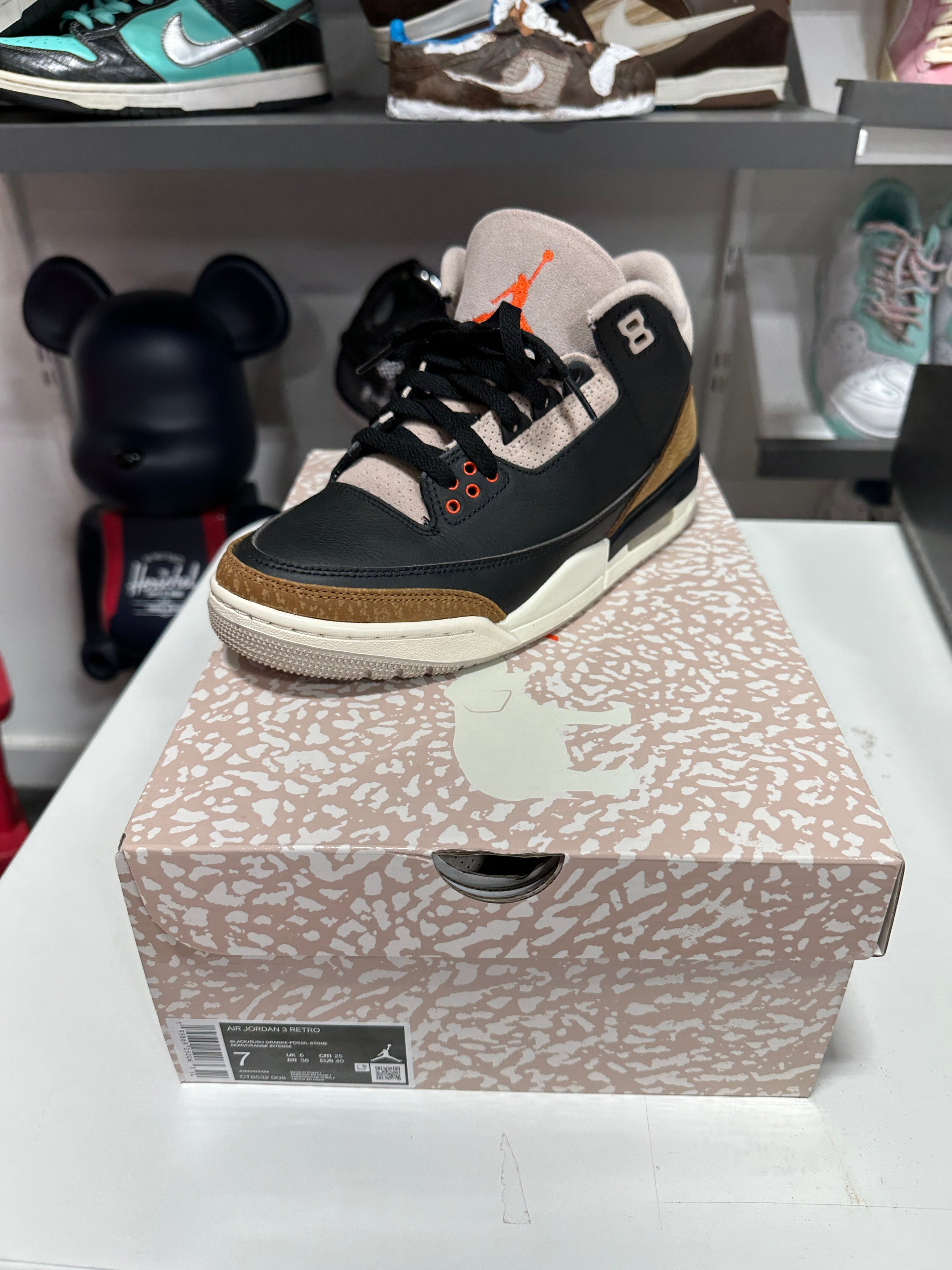 Jordan 3 Retro Desert Elephant Sz 7