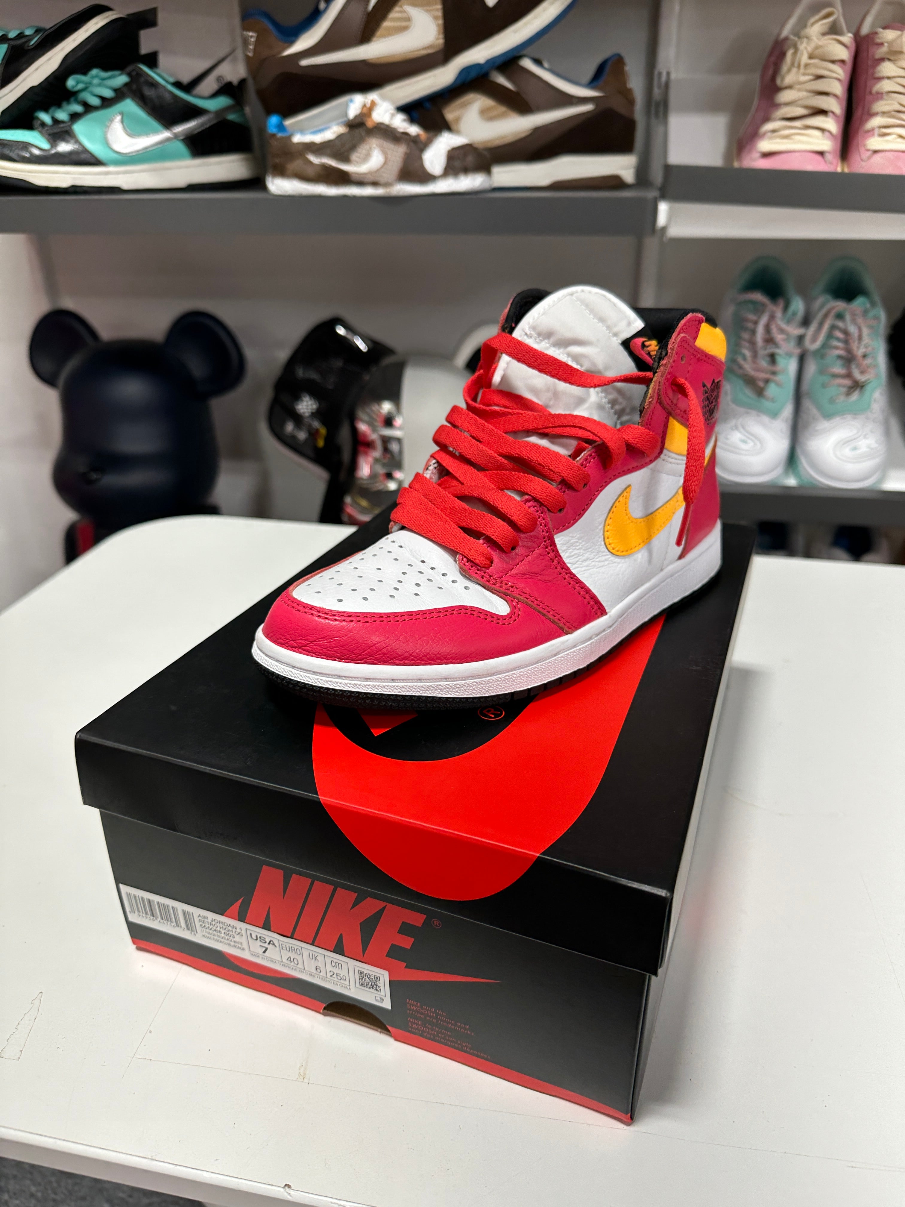 Jordan 1 Retro High OG Light Fusion Red