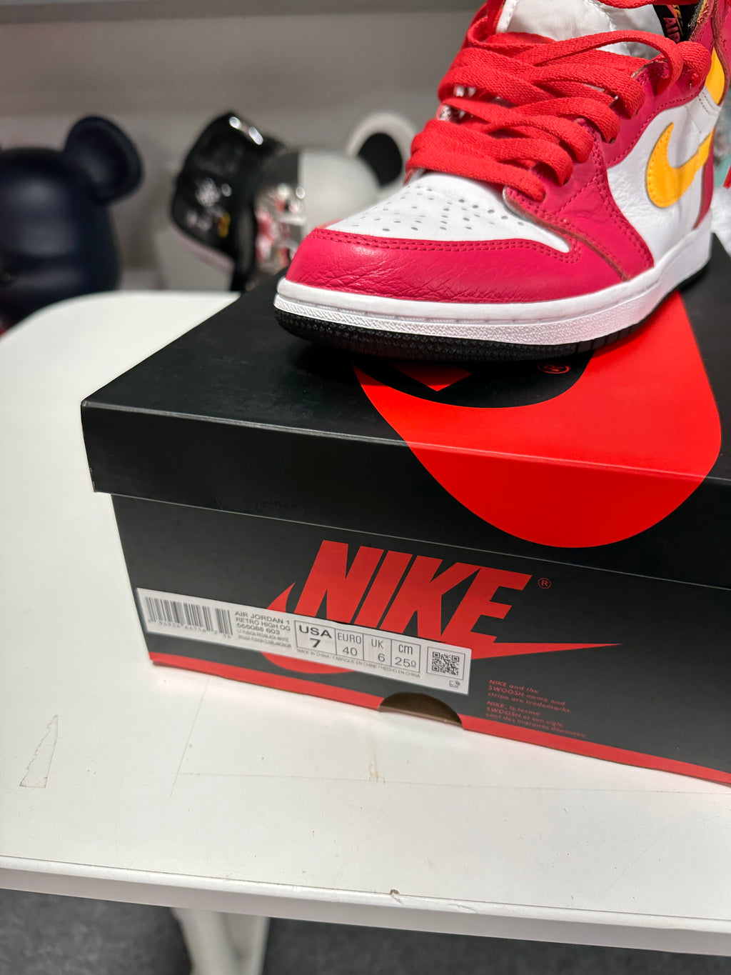Jordan 1 Retro High OG Light Fusion Red