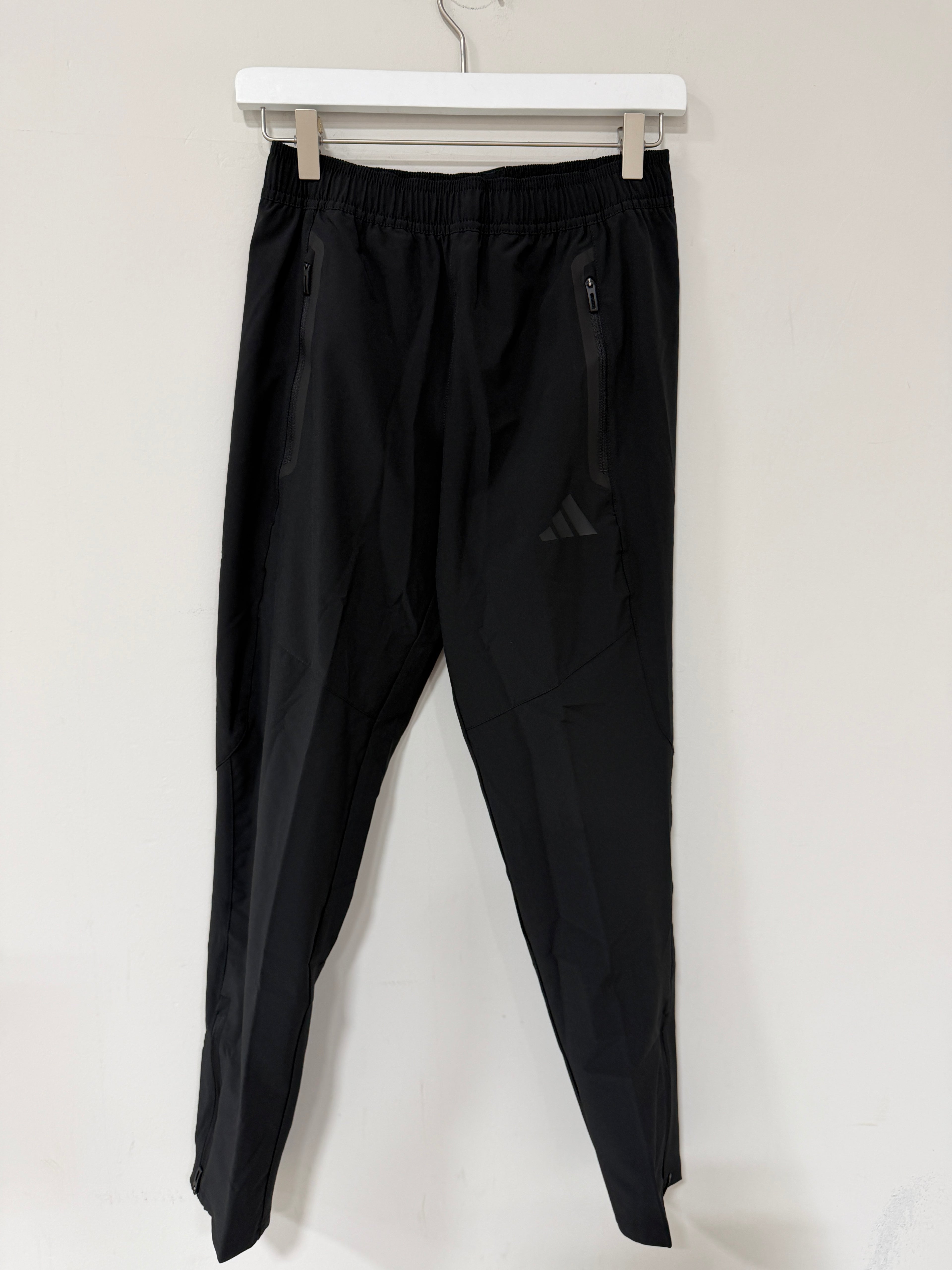 Adidas tiro Travel Pants Youth Size Medium