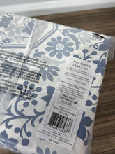 Load image into Gallery viewer, Stone Cottage - Queen Duvet Cover Set, Cotton Sateen Bedding with Matching Shams, Ideal Bedding Se
