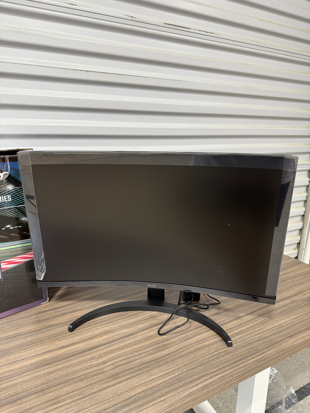 Acer 27" ED273 Curved Full HD (1920 x 1080