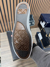 Load image into Gallery viewer, Converse High tops Black Sz 12
