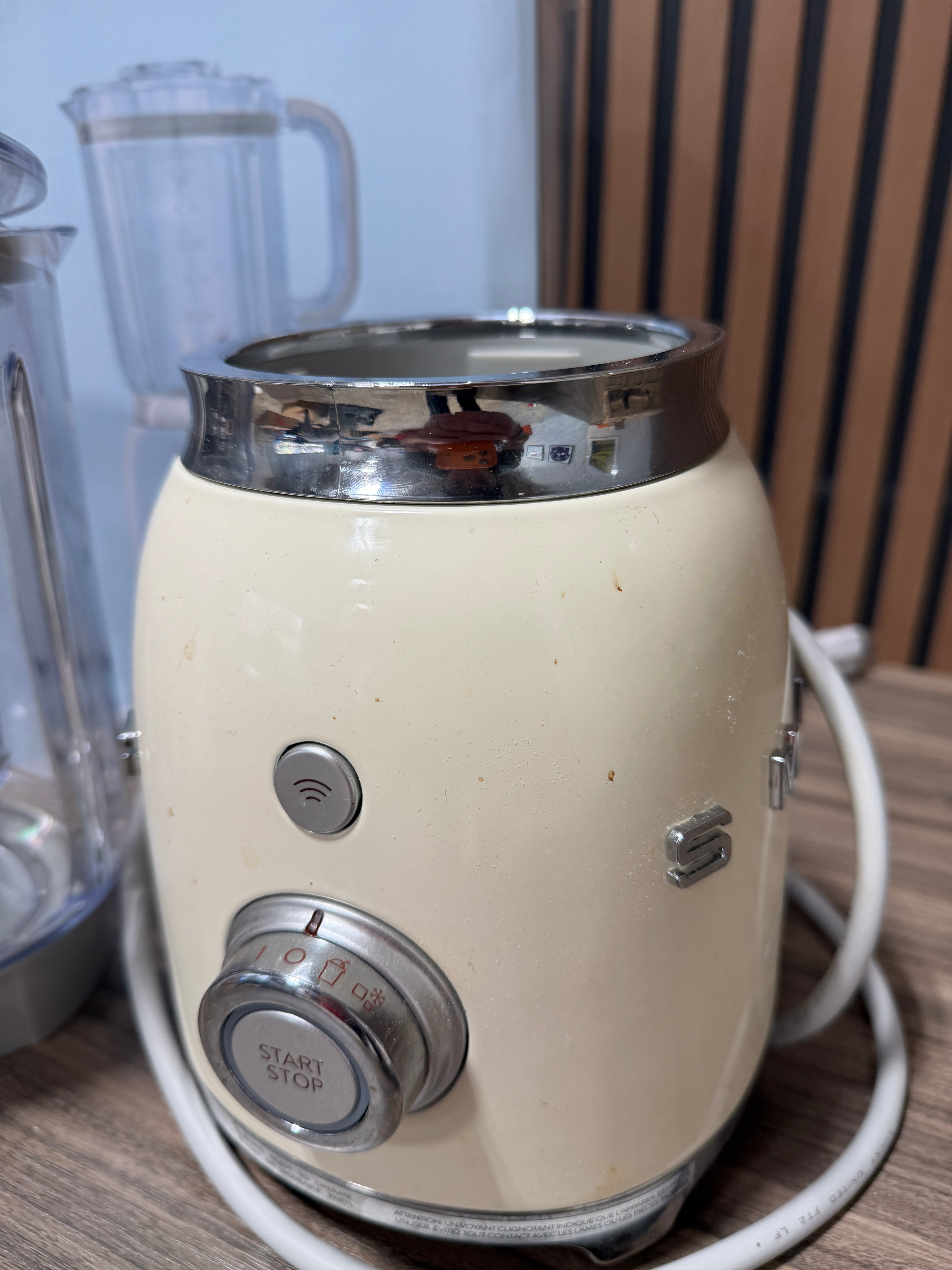 SMEG Blender | Cream BLF03CRUS