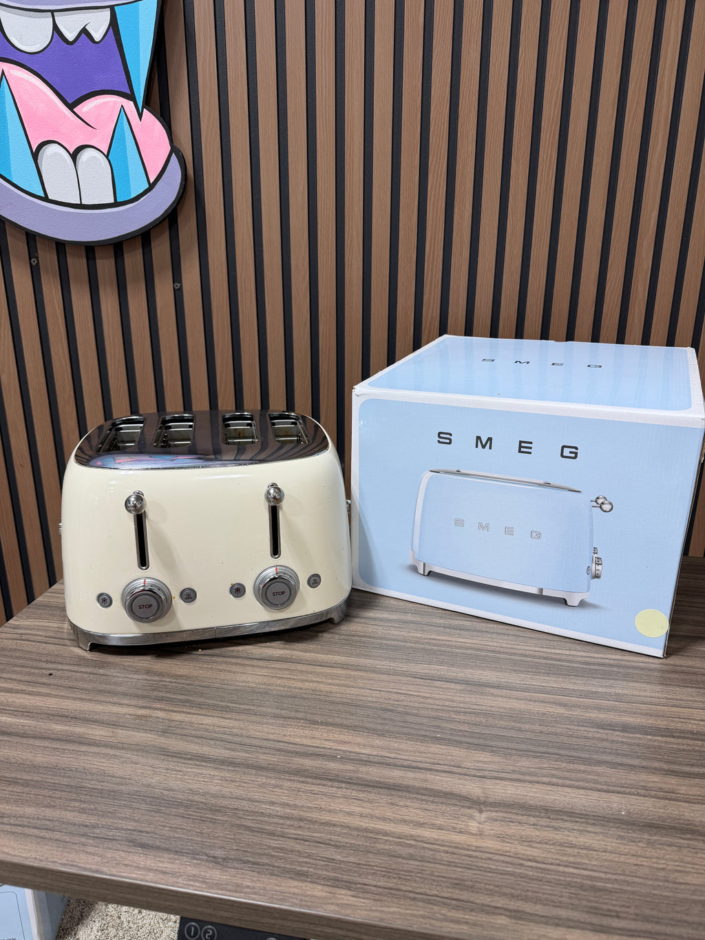 SMEG Kitchen Retro Toaster 4 Slice white TSF02SSUS
