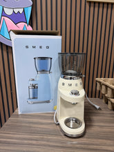 Load image into Gallery viewer, SMEG Retro-Style Coffee Grinder

