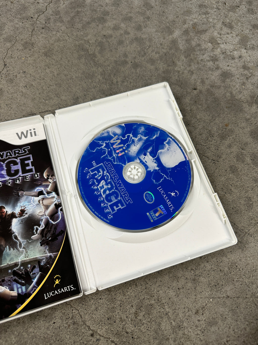 Wii Games (Star Wars, NintendoLand, Wii Play)