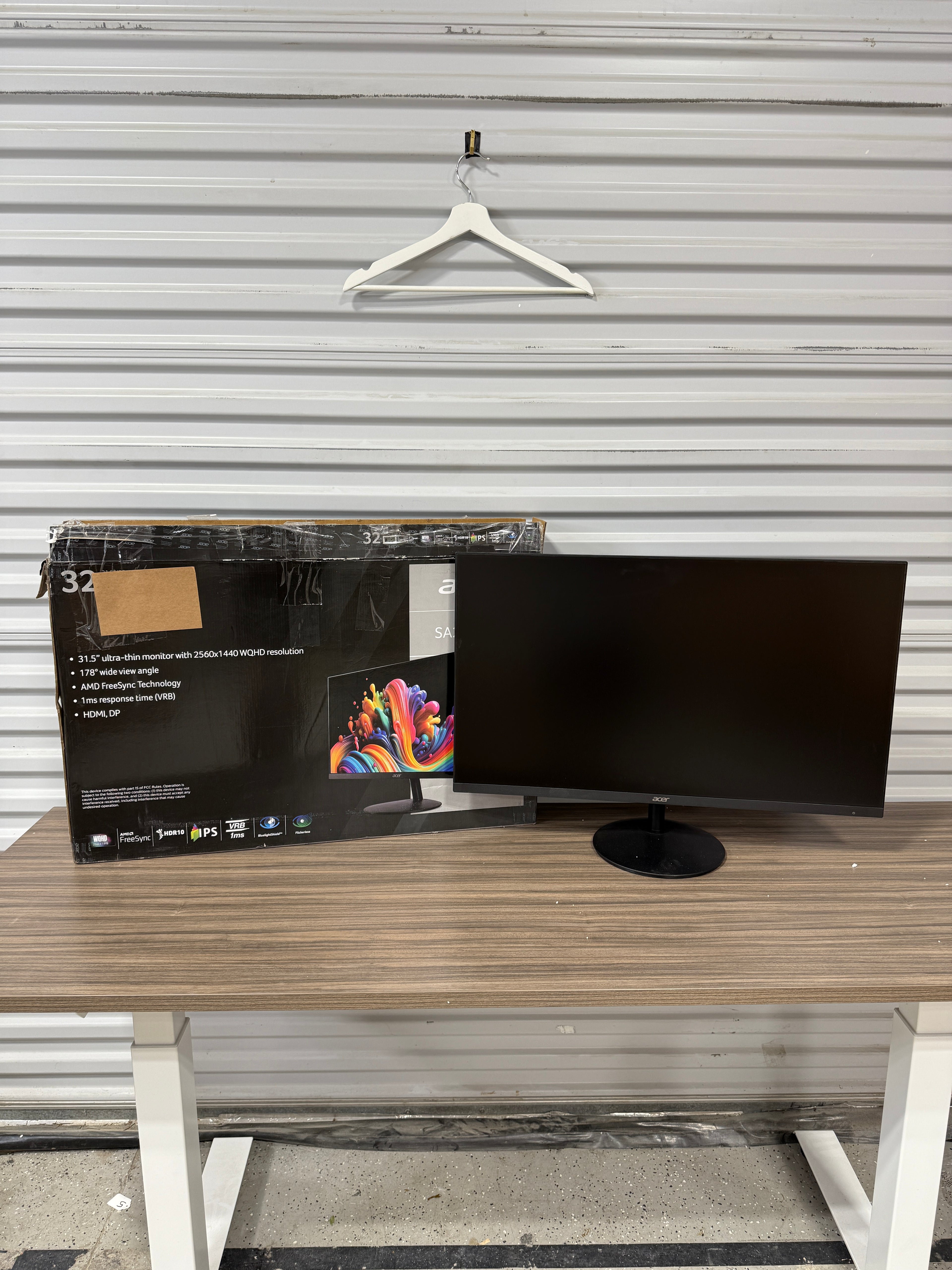 Acer 31.5" WQHD 75 Hz LED Monitor NO POWER CHORD