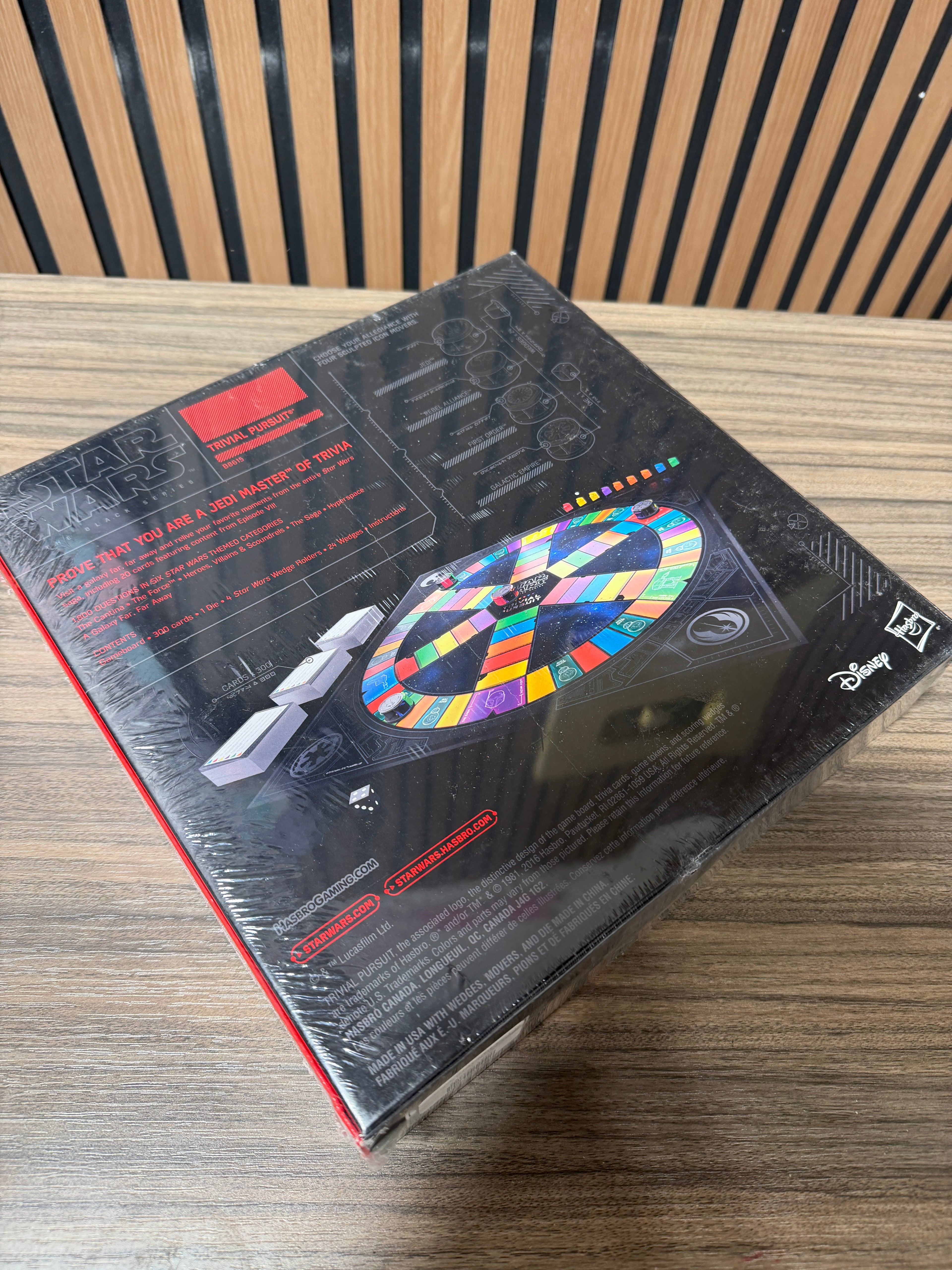 NEW SEALED Hasbro Trivial Pursuit Star Wars The Black Series Edition Board Game