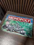 Hasbro Monopoly C1009 Classic Board Game New Sealed
