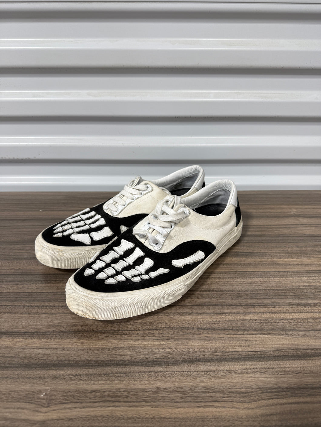Amiri Bones Low Tops Size 9.5