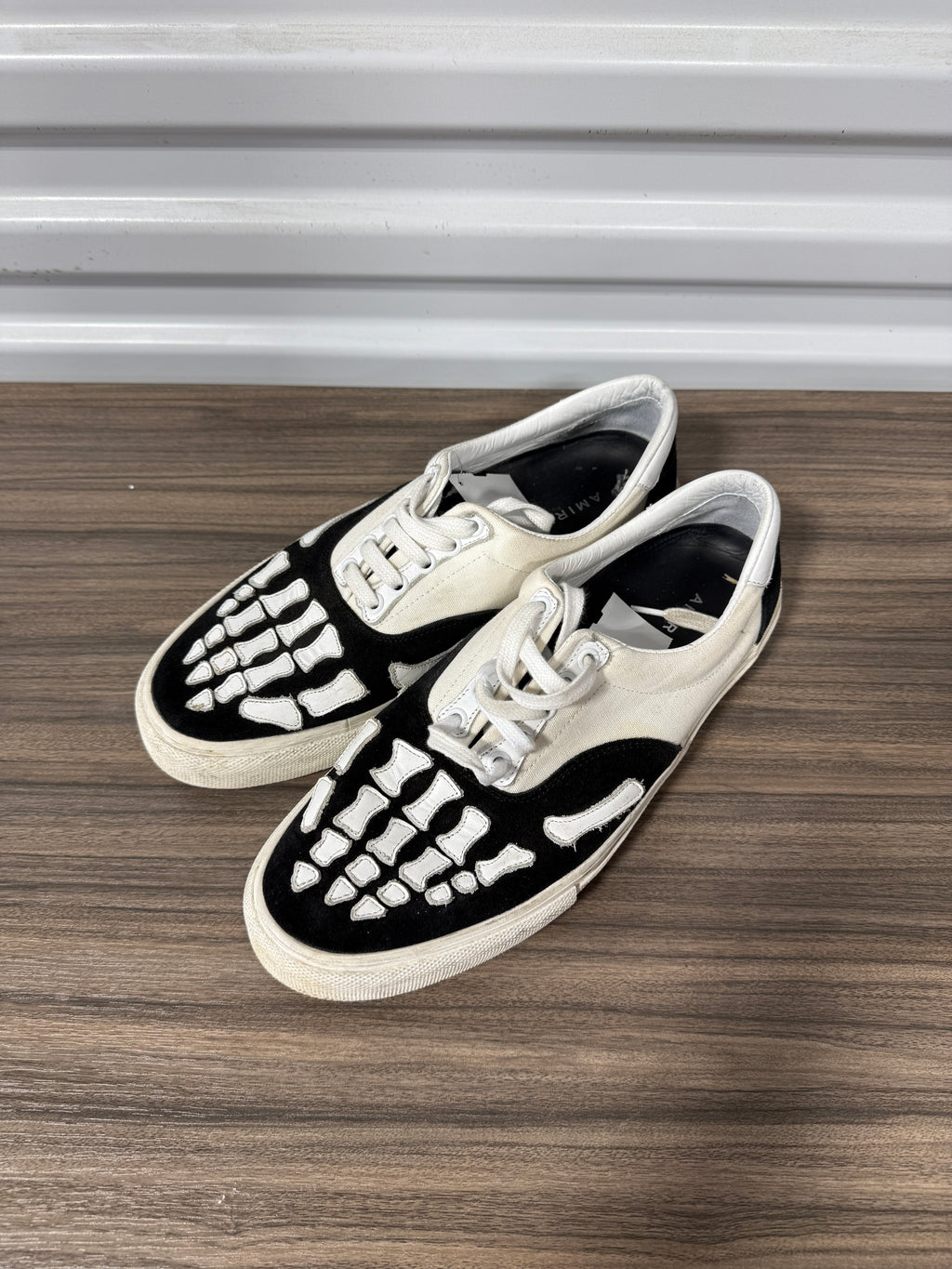 Amiri Bones Low Tops Size 9.5