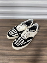 Load image into Gallery viewer, Amiri Bones Low Tops Size 9.5
