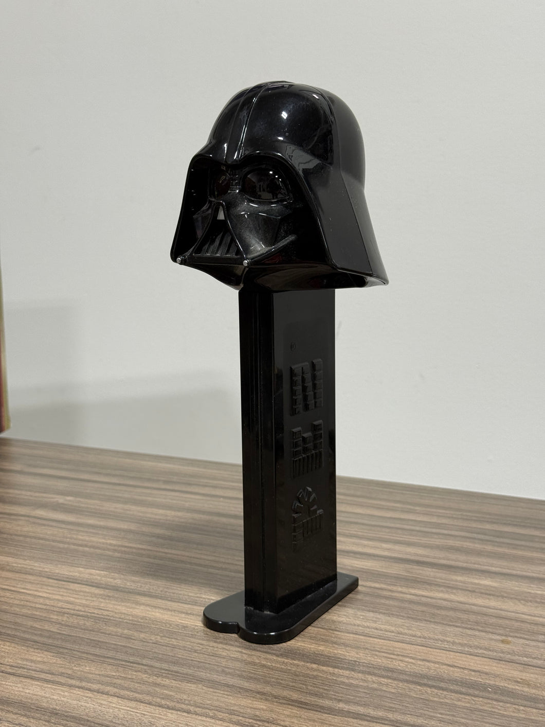 Star Wars Darth Vader Giant Pez Dispenser