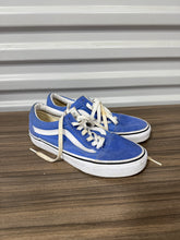 Load image into Gallery viewer, Vans Old Skool size 6 Mens Blue

