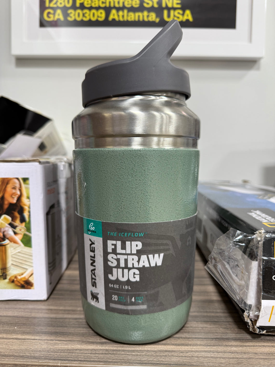Stanley Flip Straw Jug Read Description