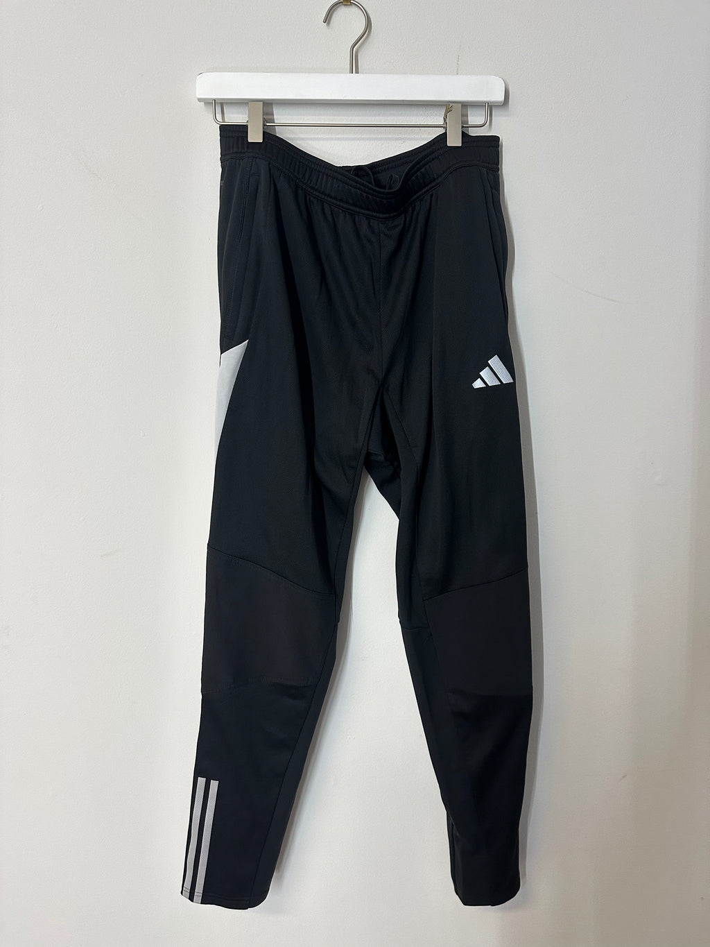 Adidas Tiro winterized athletic pants sz M