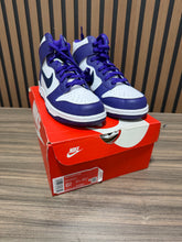 Load image into Gallery viewer, Nike Dunk High Electro Purple Midnight Navy Sz 6.5Y
