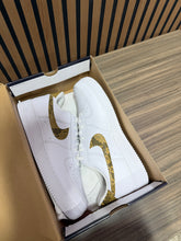 Load image into Gallery viewer, Nike Air Force 1 Low Retro 'Ivory Snake' 2019 Sz 15
