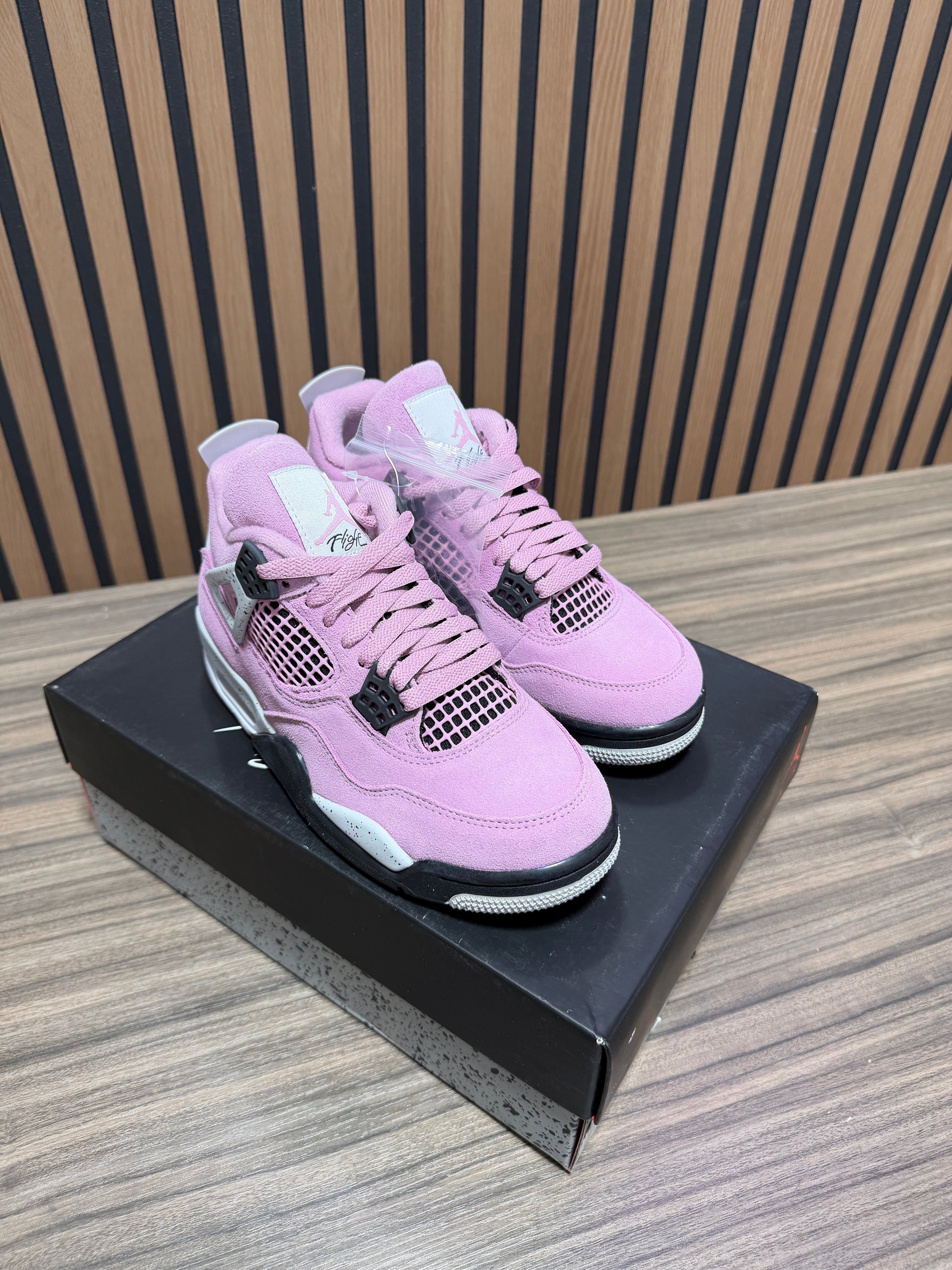 Wmns Air Jordan 4 Retro 'Orchid' Sz 6W