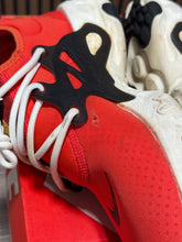 Load image into Gallery viewer, Nike React Presto Flying Tomato Sz 11

