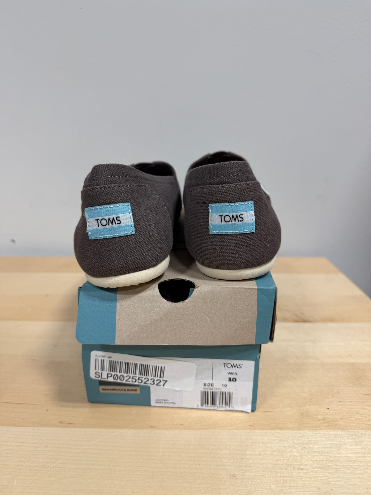 NEW TOMS Alpargata canvas slip-on shoes sz women's 10