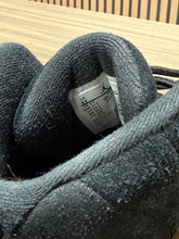 Load image into Gallery viewer, Jordan 12 Reverse Taxi Sz 5y No Box
