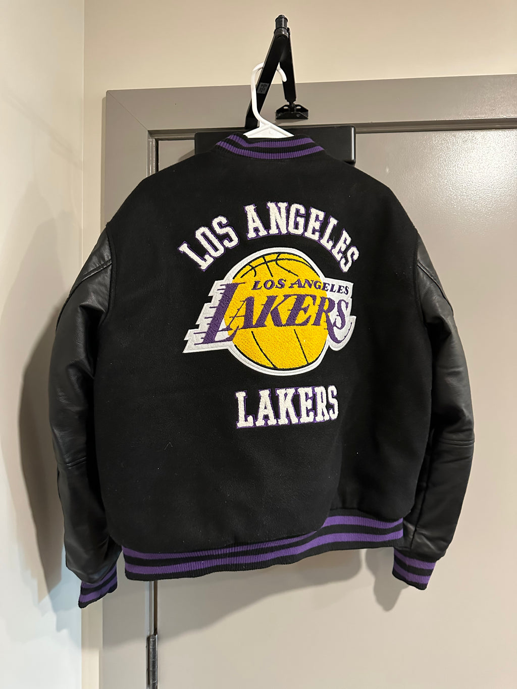Ultra Game Lakers Jacket Sz M