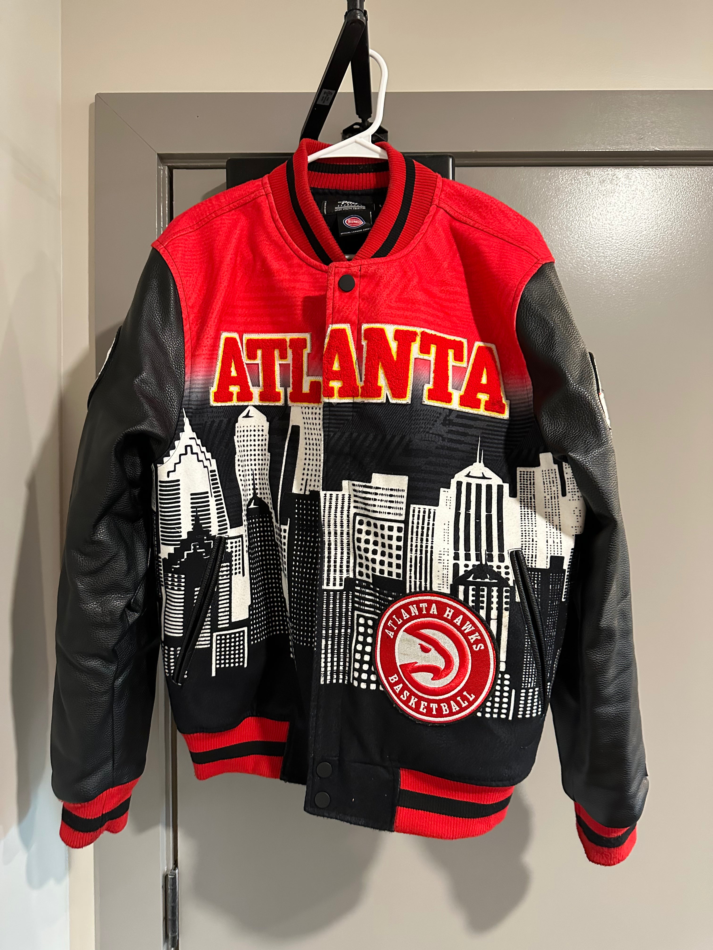 Pro Standard Atlanta Hawks Jacket Sz L
