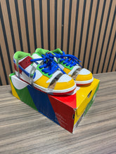 Load image into Gallery viewer, Nike Dunk Low SB 'Sandy Bodecker' Sz 8
