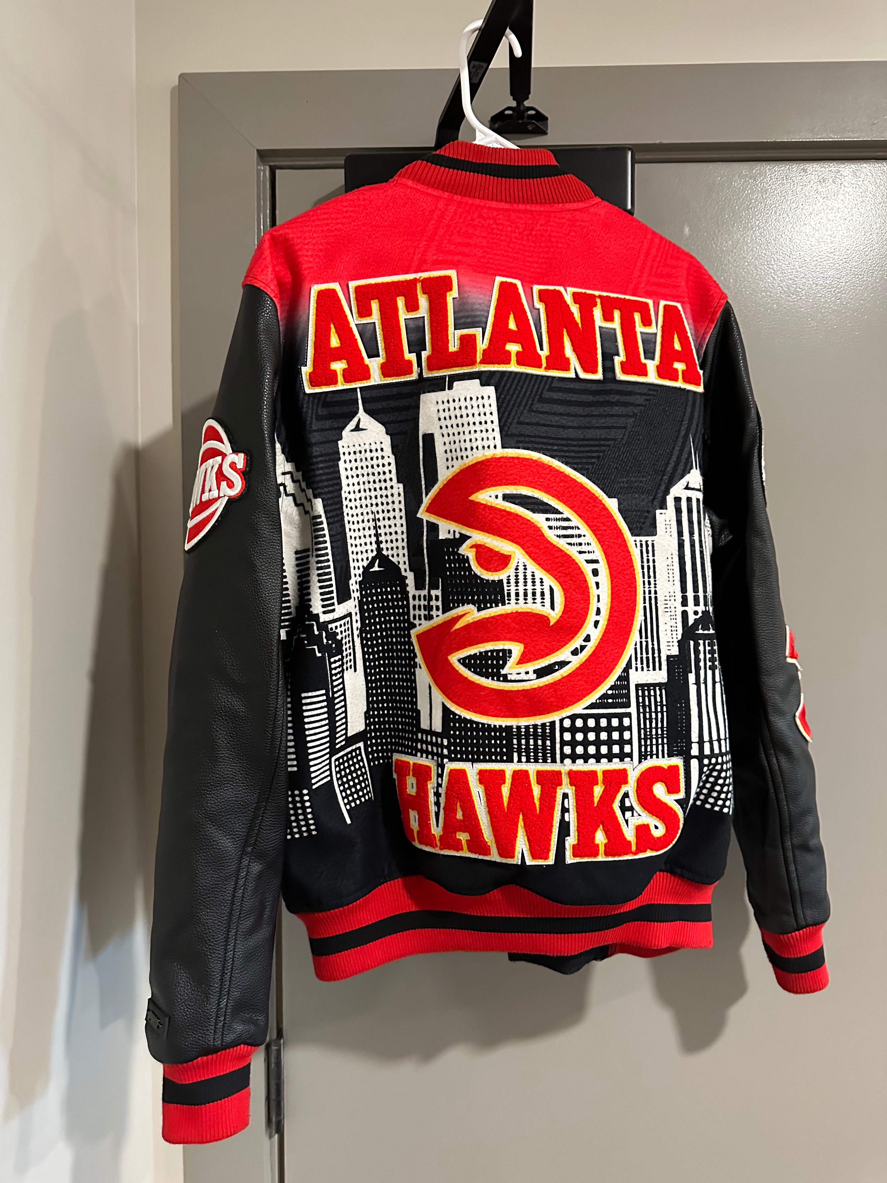 Pro Standard Atlanta Hawks Jacket Sz L