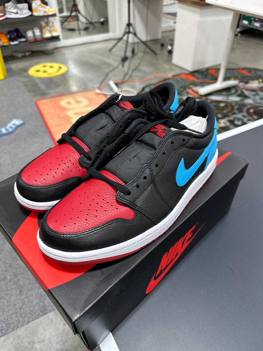 Jordan 1 Retro Low OG NC to Chi M10 (W11.5)