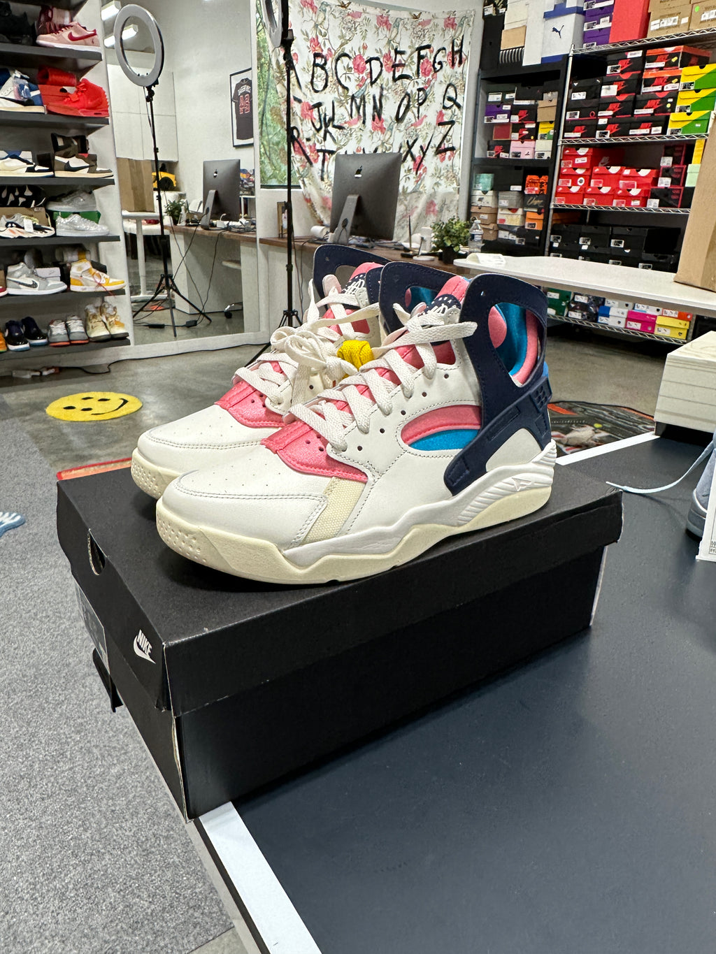 Nike Air Flight Huarache Coral Chalk Laser Blue Sz 8.5