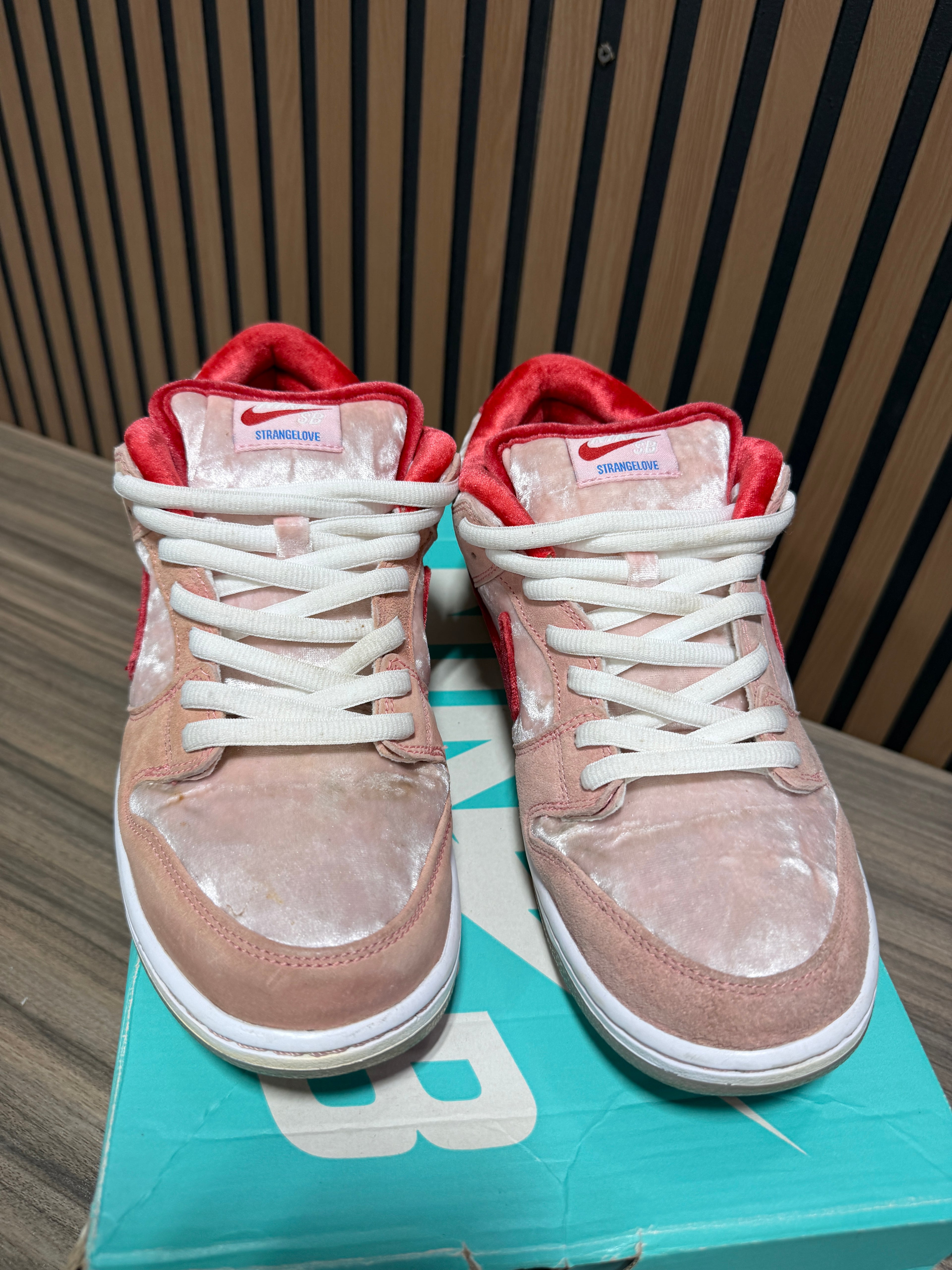StrangeLove x Nike Dunk Low SB 'Valentine's Day' Sz 9.5