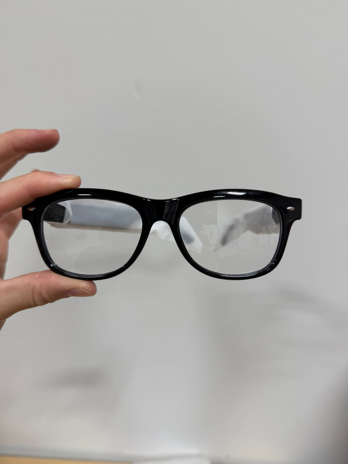weariQ Wireless Smart Glasses