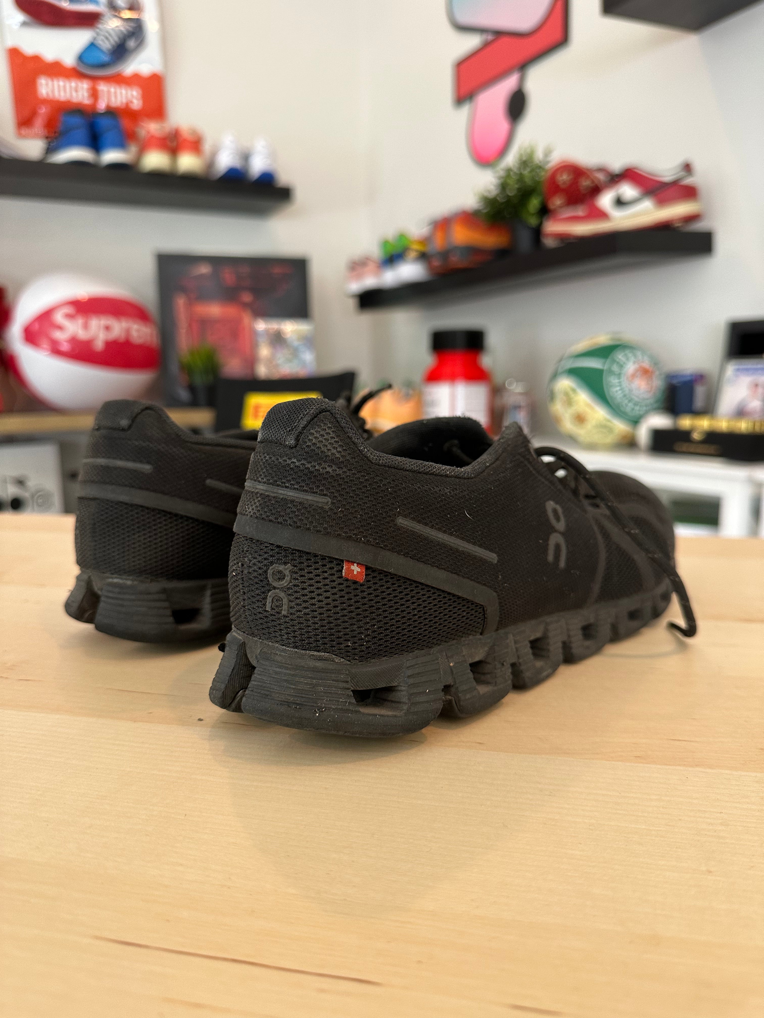 Oncloud Cloudflow Running Shoe Sz 12