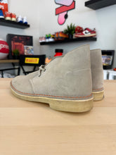 Load image into Gallery viewer, Clarks Men's Desert Chukka Boot Sz 11.5
