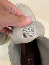 Load image into Gallery viewer, Clarks Men's Desert Chukka Boot Sz 11.5
