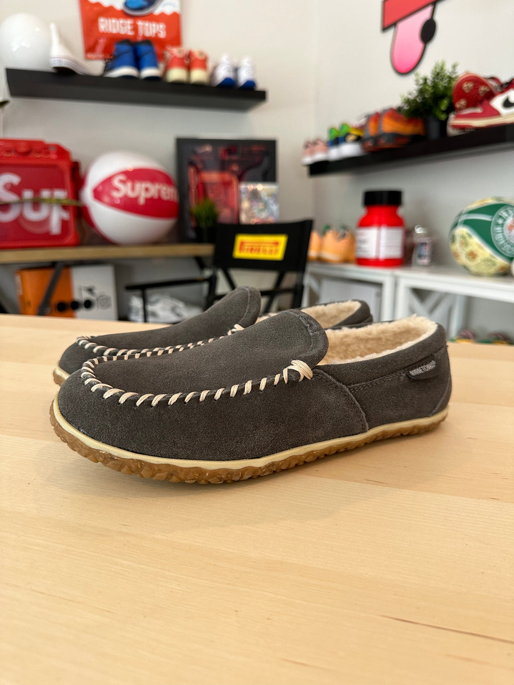 Minnetonka Tilden Moccasin Sz 8