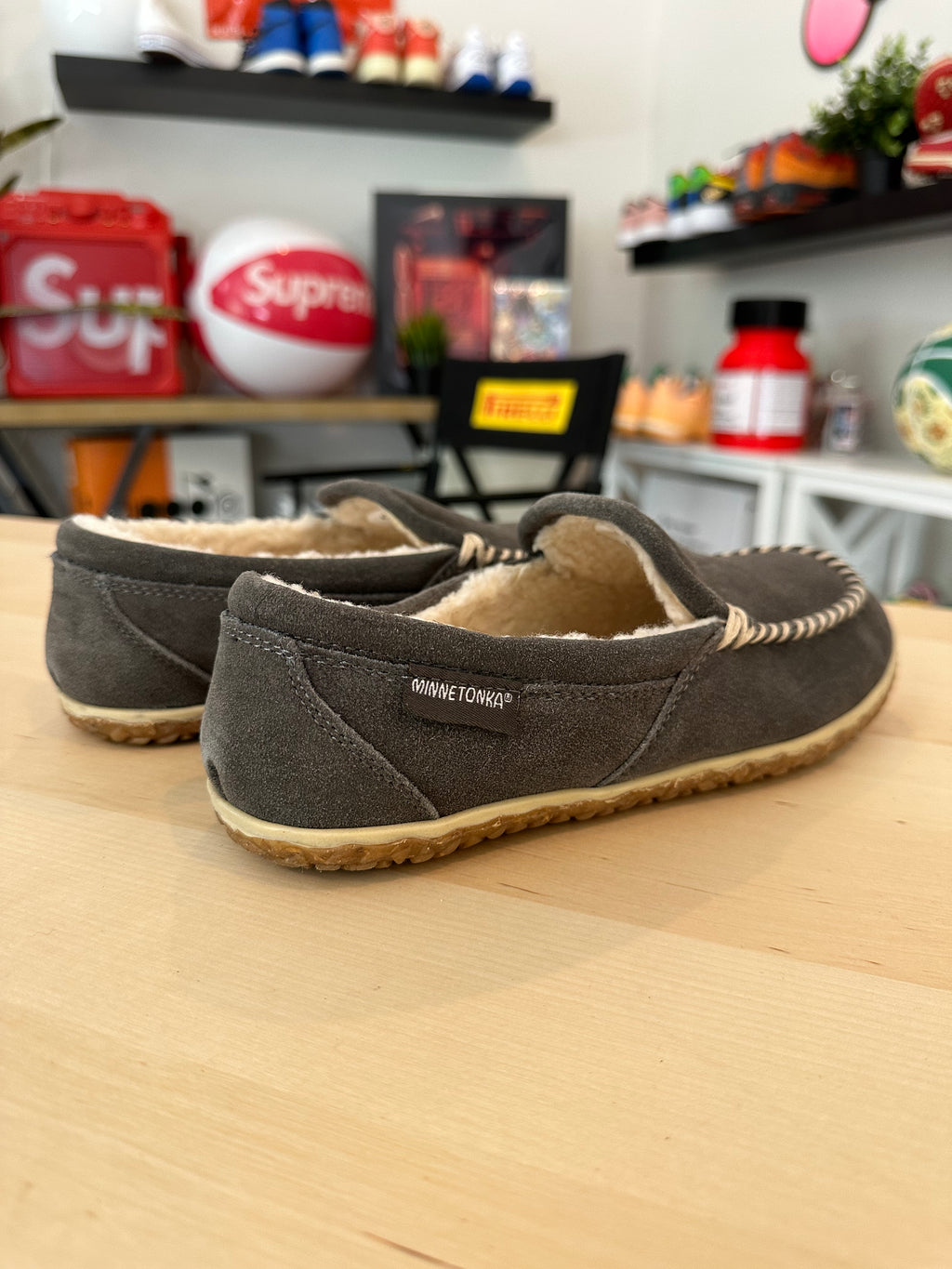 Minnetonka Tilden Moccasin Sz 8